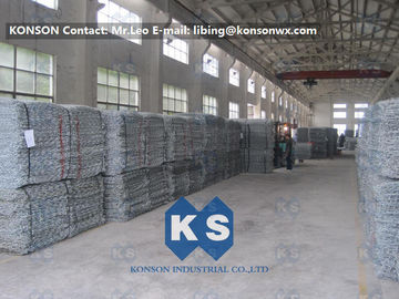 PVC Coated Gabion Basket Filled With Stone , Electro Galvanized Gabion Box